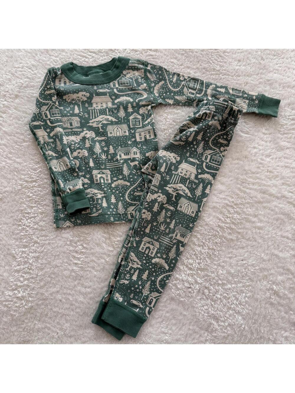 3t Hanna Andersson Green Pajamas